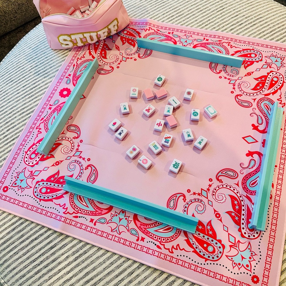 Travel mahjong set